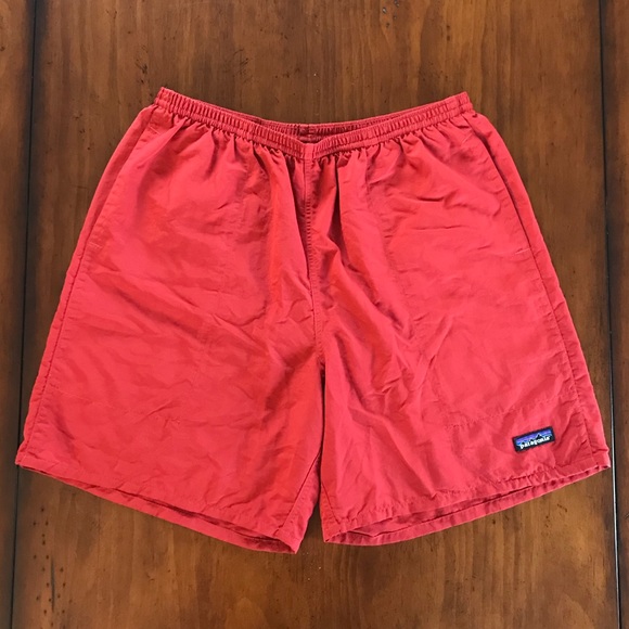red patagonia baggies